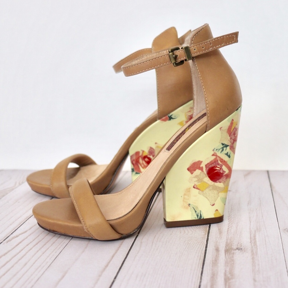 Seven for all mankind wedges who what wear